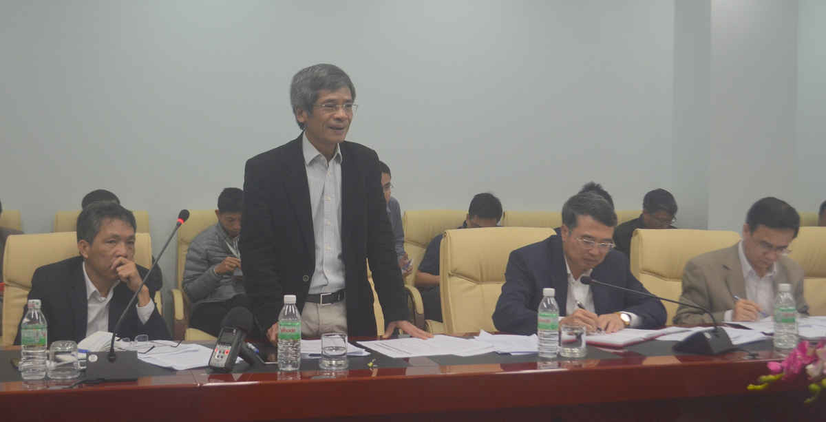 Ông Hoàng Văn Bẩy - Cục trưởng Cục Quản lý Tài nguyên nước phát biểu tại cuộc họp