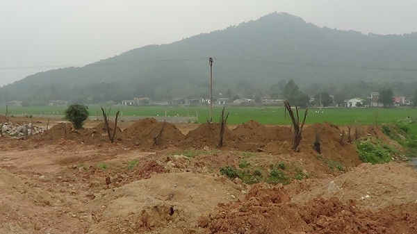 Diện tích đất công ông Hồ Văn Việt đổ đất lấn chiếm
