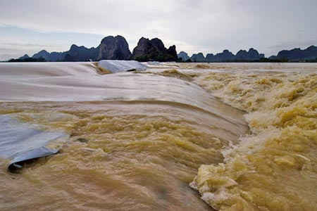 Vỡ đập, Ninh Bình chìm trong biển nước. Ảnh: baoninhbinh.org.vn
