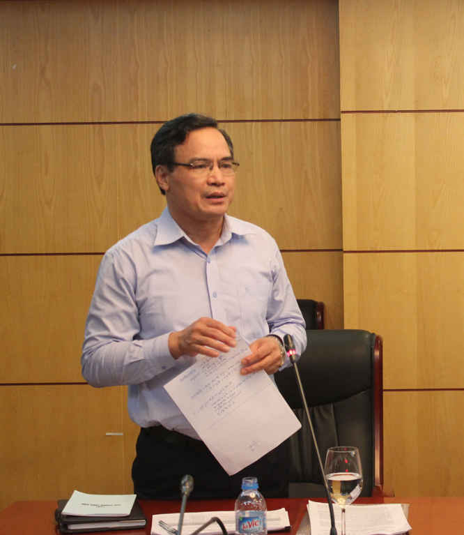 Cục trưởng Cục KTTV&BĐKH Nguyễn Văn Tuệ báo cáo tiến độ hoàn thiện dự thảo Nghị định
