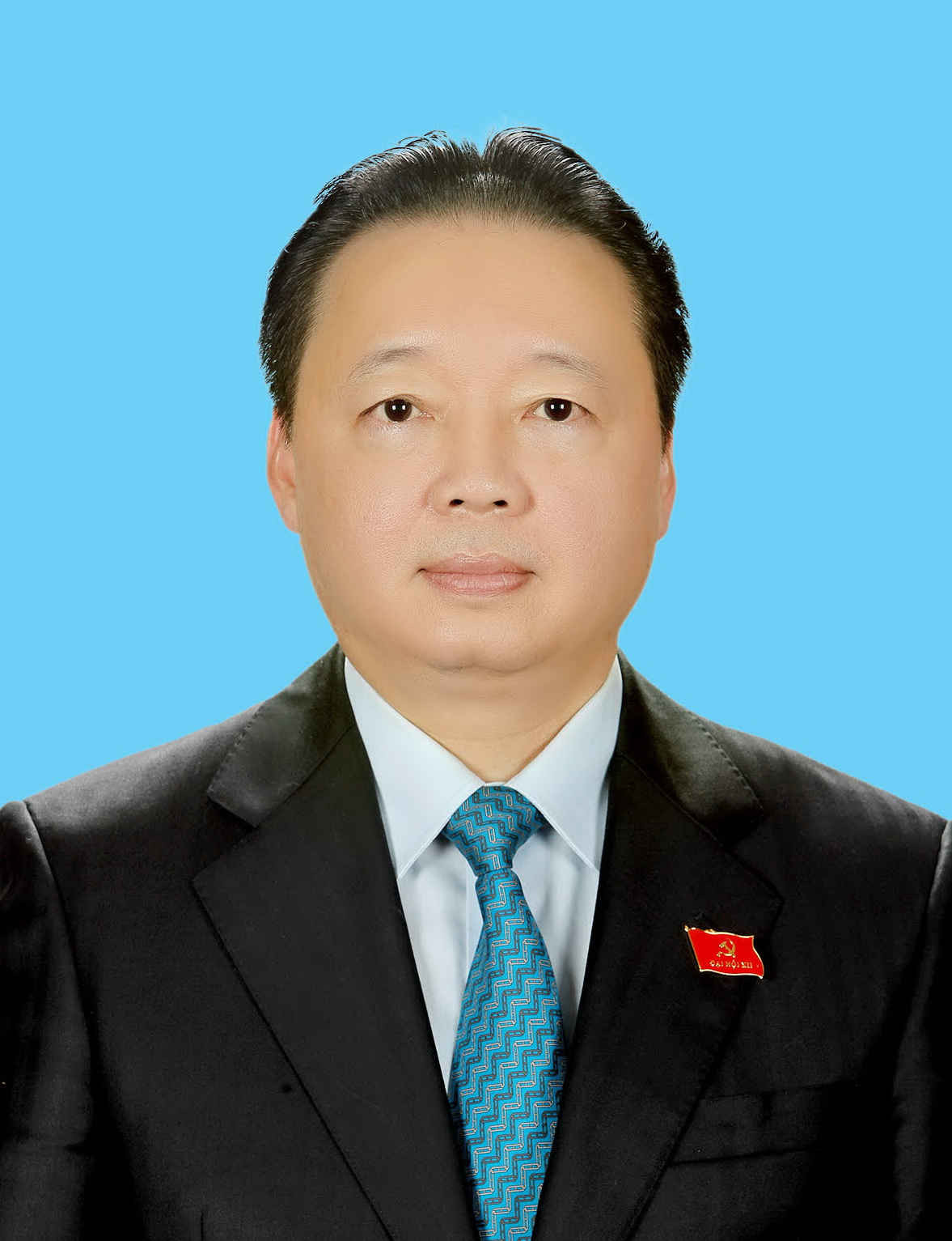 Ông Trần Hồng Hà, Ủy viên Trung ương Đảng, Thứ trưởng Bộ TN&MT được Thủ tướng Chính phủ đề cử trình Quốc hội phê chuẩn bổ nhiệm giữ chức Bộ trưởng Bộ TN&MT. 