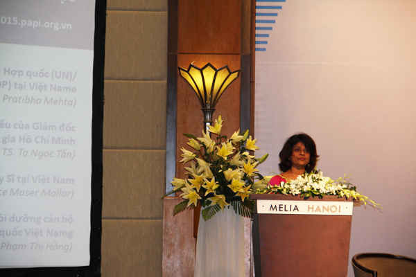 Bà Pratibha Mehta – Điều phối viên thường trú của LHQ, đại diện thường trú UNDP Việt Nam phát biểu khai mạc buổi lễ