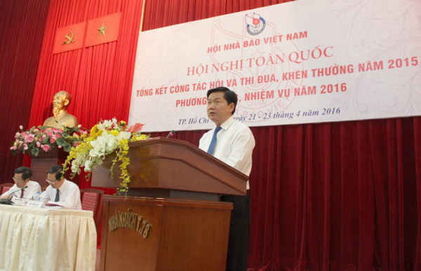 Bí thư Thành ủy TP.HCM Đinh La Thăng phát biểu tại Hội nghị.