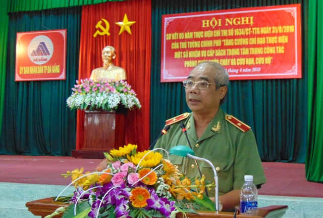 Thiếu tướng Nguyễn Đắc Thế phát biểu tại hội nghị.