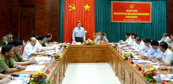 Toàn cảnh buổi làm việc của Thượng tướng Tô Lâm với Ủy ban Bầu cử tỉnh Đắk Lắk. 