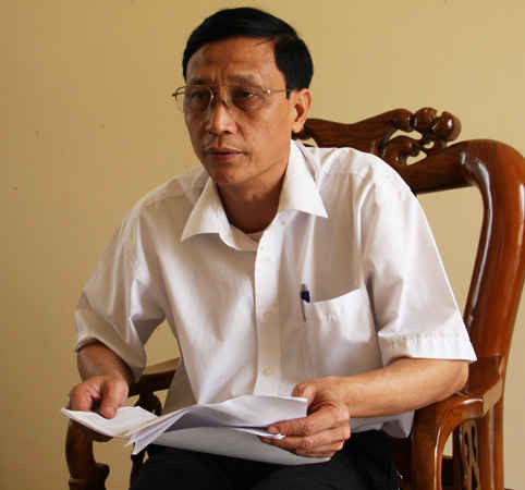 Ông Trần Bá Cao – Phó Chủ tịch UBND xã Thái Phương trao đổi với nhóm phóng viên Báo TN&MT