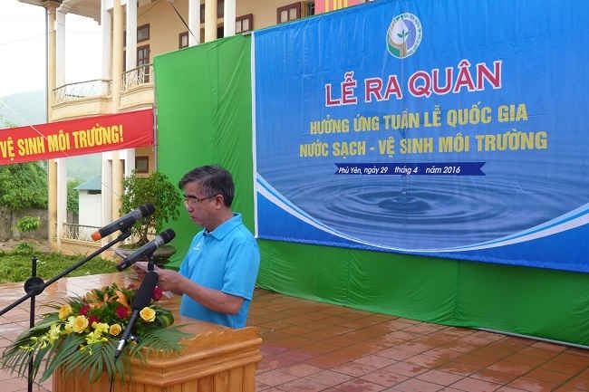 Ông Lê Văn Thành, Phó Giám đốc Sở Nông nghiệp và PTNT tỉnh Sơn La phát biểu khai mạc lễ ra quân.