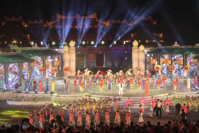 Hát múa Huế Festival