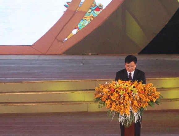 Ông Nguyễn Dung - Phó Chủ tịch UBND tỉnh Thừa Thiên Huế, Trưởng Ban tổ chức Festival Huế 2016 phát biểu tại lễ bế mạc