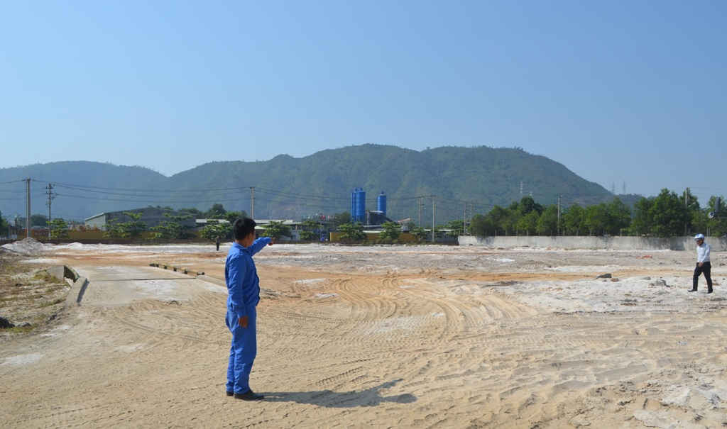 Ông Trương Tấn Mạnh cho biết, hiện công tác kiểm tra đang tiến hành, nhưng qua xác định ban đầu, chỉ tính sơ bộ, công ty này đã khai thác trái phép trên 20.000 m3 cát trắng trái phép tại vị trí thuê kho bãi