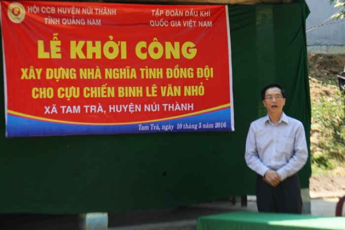 Đồng chí Trần Quang Dũng, Ủy viên Ban Thường vụ, Trưởng Ban Tuyên giáo Đảng ủy Tập đoàn phát biểu tại lễ khởi công.