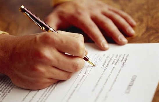 Mua bán đất đai bằng giấy tờ viết tay không công chứng, chứng thực: Hợp đồng vô hiệu