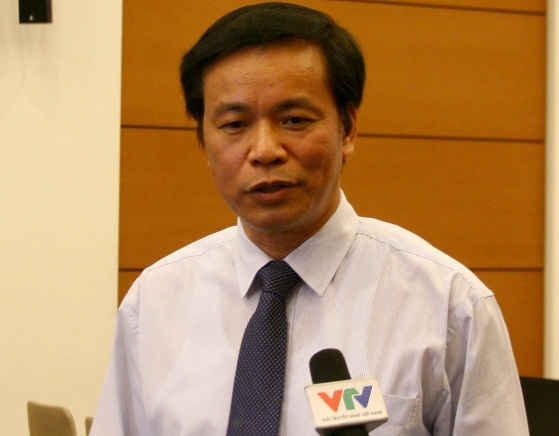 ông Nguyễn Hạnh Phúc - Chánh văn phòng Hội đồng bầu cử Quốc gia trả lời phóng vấn của báo chí