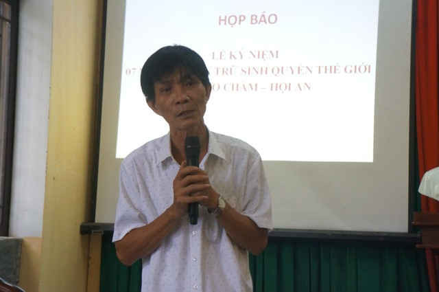 Ông Nguyễn Sự, nguyên Bí thư Thành ủy Hội An phát biểu tại buổi họp báo về bảo vệ môi trường tại Cù Lao Chàm