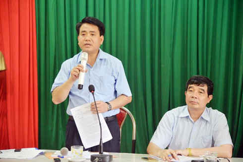 Chủ tịch UBND thành phố Hà Nội trả lời những bức xúc của người dân.