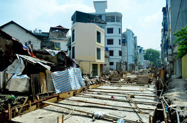 Dự án bê tông hóa kênh mương tại ngõ 139 Khương Thượng được giải tỏa mặt bằng và triển khai từ năm 2008