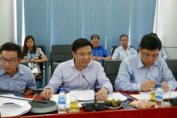 Phó Tổng PVN Lê Mạnh Hùng tích cực trao đổi với Lãnh đạo tỉnh Quảng ngãi về các vấn đề liên quan đến Dự án NCMR NMLD Dung Quất