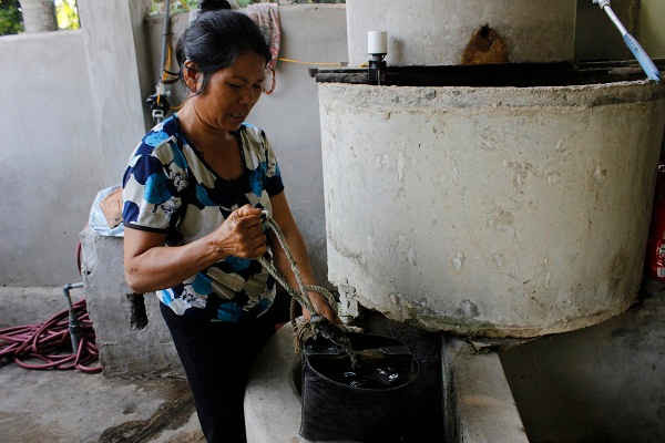 Nguồn nước ngầm tại xóm Cờ Đỏ, xã Diễn Hải (huyện Diễn Châu) bị ô nhiễm do tồn lưu thuốc BVTV để lại