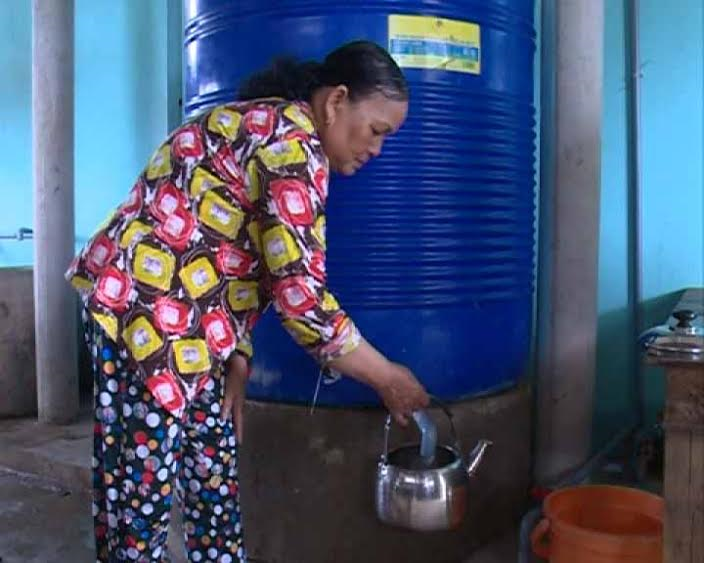  Hộ gia đình nghèo được hỗ trợ dùng nước sạch
