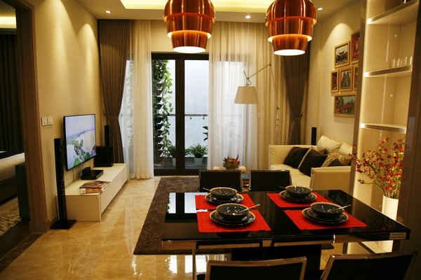 Phòng khách căn hộ trong Sun Grand City Residence 69B Thuy Khue