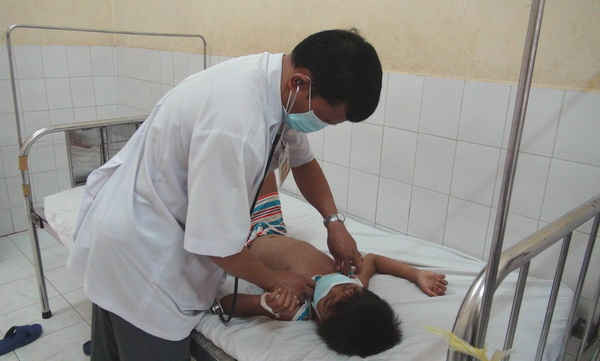 Bệnh nhân mắc bệnh bạch hầu đang điều trị tại Bệnh viện Đa khoa tỉnh Bình Phước