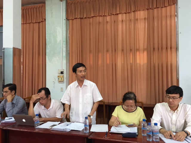 PGS.TS Phạm Trọng Lân - Viện trưởng Viện Pastuer TPHCM phát biểu tại cuộc họp với tỉnh Bình Phức để khống chế dịch