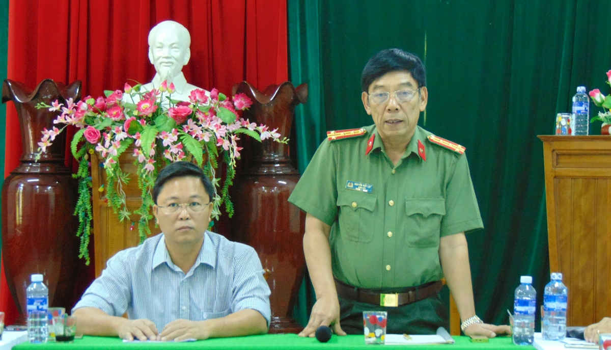 Đại tá Nguyễn Viết Lợi, Giám đốc Công an tỉnh Quảng Nam phát biểu tại buổi làm việc