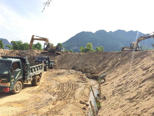 Phải chăng bãi cát lậu của Công ty Hồng Kỳ đã được bảo kê để tung hoành?