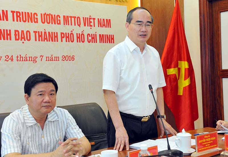 Chủ tịch Ủy ban Trung ương MTTQ Việt Nam Nguyễn Thiện Nhân, Bí thư Thành ủy TPHCM  Đinh La Thăng chủ trì buổi làm việc. 