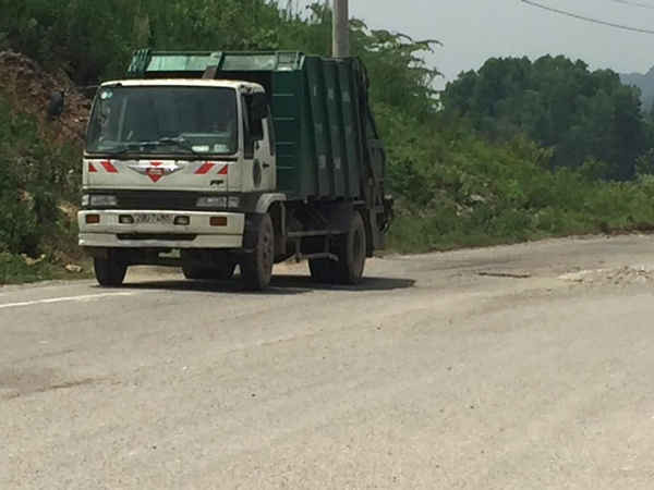  cuối tháng 5/2016, ông Nguyễn Đức Chung – Chủ tịch UBND TP Hà Nội đã chỉ đạo Sở Giao thông vận tải chấm dứt hợp đồng với các xe chở rác không đủ tiêu chuẩn