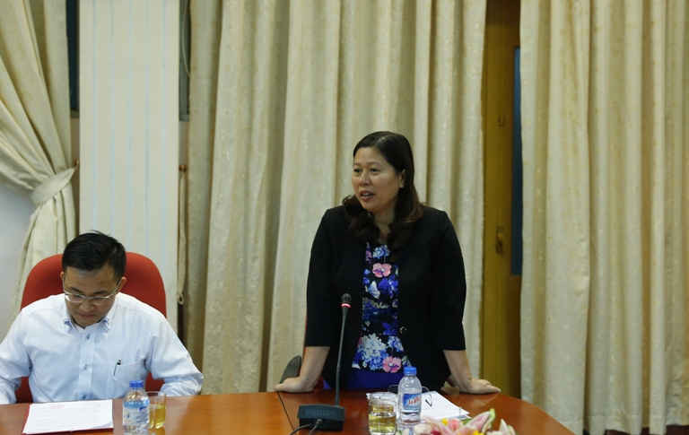 Thứ trưởng Bộ Tài nguyên và Môi trường Nguyễn Thị Phương Hoa phát biểu tại Hội nghị