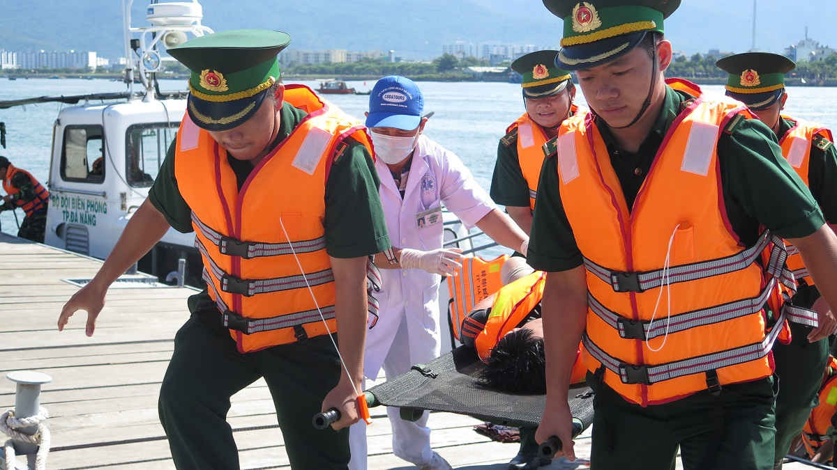Lực lượng Bộ đội Biên phòng Việt Nam kịp thời ứng cứu người bị nạn