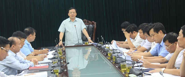 Ông Mùa A Sơn, Chủ tịch UBND tỉnh Điện Biên phát biểu chỉ đạo hội nghị