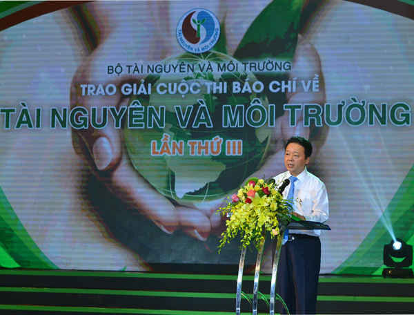 Bộ trưởng Trần Hồng Hà phát biểu tại buổi lễ