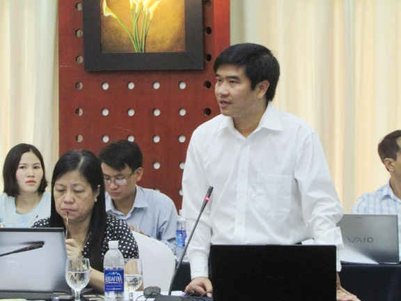 Ông Nguyễn Đức Toàn - Đại diện Tổng cục Biển và hải đảo Việt Nam báo cáo nội dung dự thảo Đề án Quy hoạch sử dụng biển Việt Nam