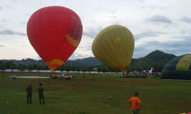 Lễ hội khinh khí cầu quốc tế lần đầu tiên được tổ chức tại Mộc Châu thu hút đông đảo du khách