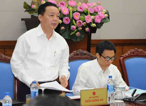 Bộ trưởng Bộ TN&MT Trần Hồng Hà phát biểu tại Hội nghị trực tuyến toàn quốc về môi trường ngày 24/8/2016