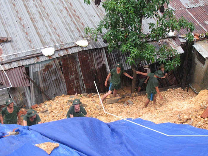 Tình trạng sạt lở diễn ra ngày một nghiêm trọng hơn và gây thiệt hại nặng nề cho người dân trên địa bàn tỉnh Quảng Ngãi
