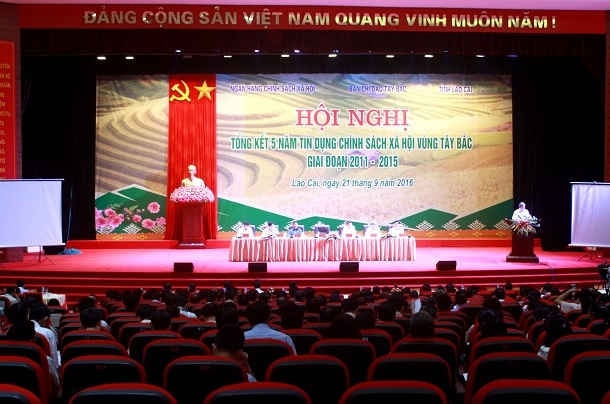 Quang cảnh hội nghị