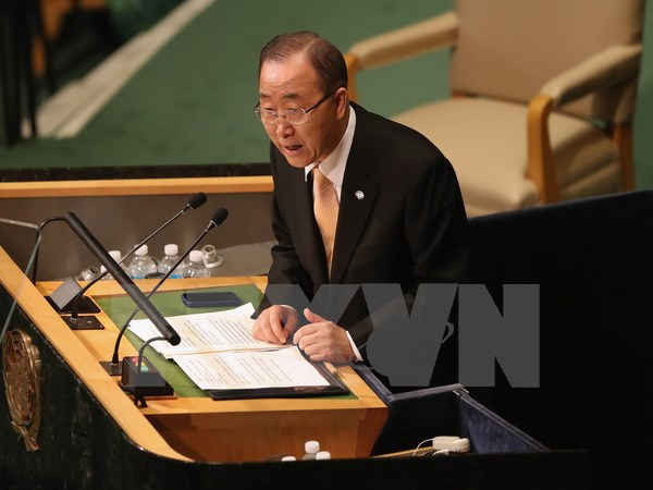 Tổng thư ký Liên hợp quốc Ban Ki-moon phát biểu tại phiên họp Đại hội đồng LHQ ở New York, Mỹ ngày 20/9. (Ảnh: AFP/TTXVN)