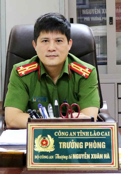 1: Thượng tá Nguyễn Xuân Hà, Trưởng phòng Cảnh sát môi trường, Công an tỉnh Lào Cai