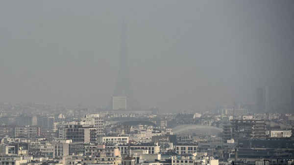Ô nhiễm tại Paris vào ngày 18/3/2015. Ảnh: AFP