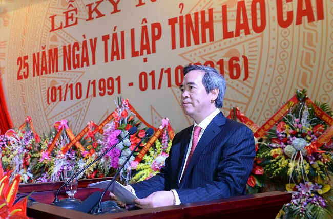 Ông Nguyễn Văn Bình - Ủy viên Bộ Chính trị, Bí thư Trung ương Đảng,Trưởng Ban kinh tế Trung ương, Trưởng  Ban chỉ đạo Tây Bắc phát biểu tại buổi lễ kỷ niệm 25 năm tái lập tirh Lào Cai