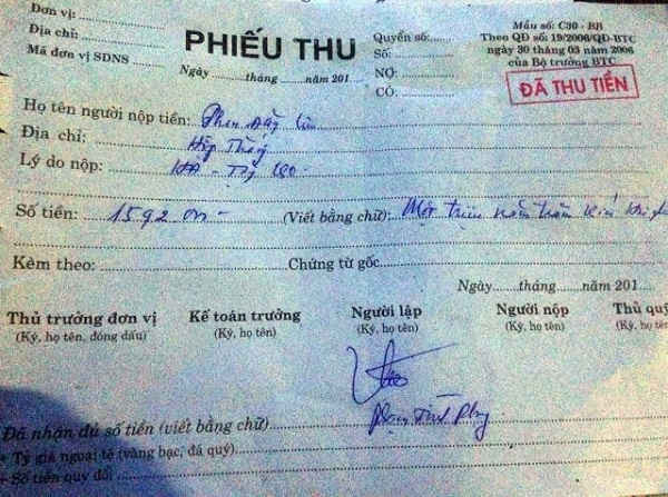 Phiếu thu tiền của UBND huyện Triệu Sơn nhưng không ghi thu vào khoản, mục nào.
