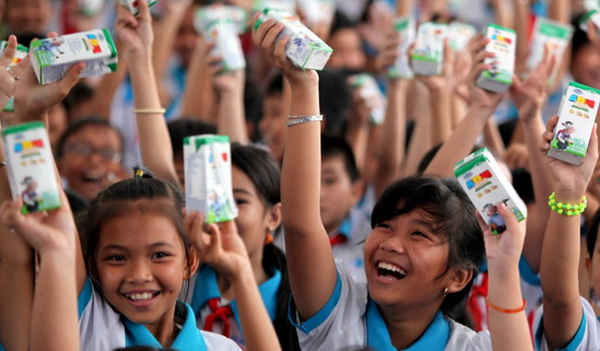 Từ năm 2008 đến nay, trải qua 9 năm hành trình Quỹ sữa Vươn cao Việt Nam, Vinamilk đã đem đến cho hơn 373 ngàn trẻ em khó khăn tại Việt Nam gần 30 triệu ly sữa, tương đương 120 tỷ đồng.
