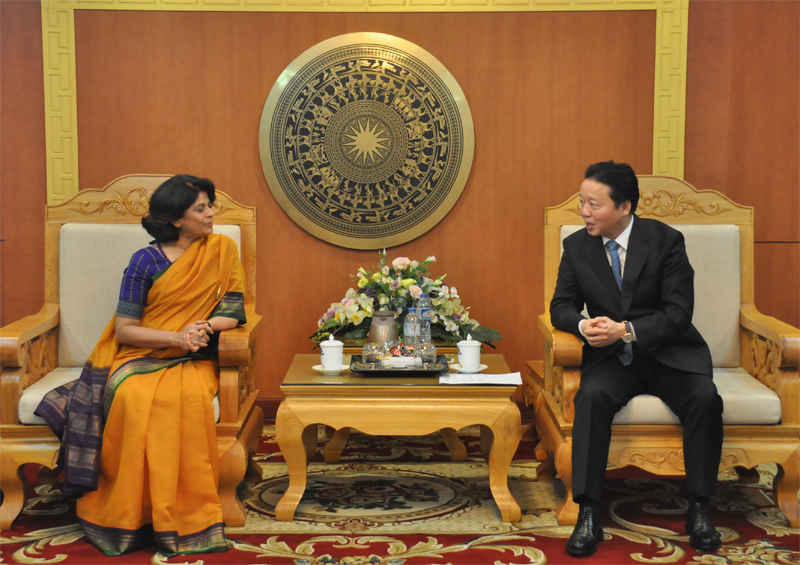 Bộ trưởng Trần Hồng Hà và Bà Pratibha Mehta - Trưởng Đại diện UNDP tại Việt Nam