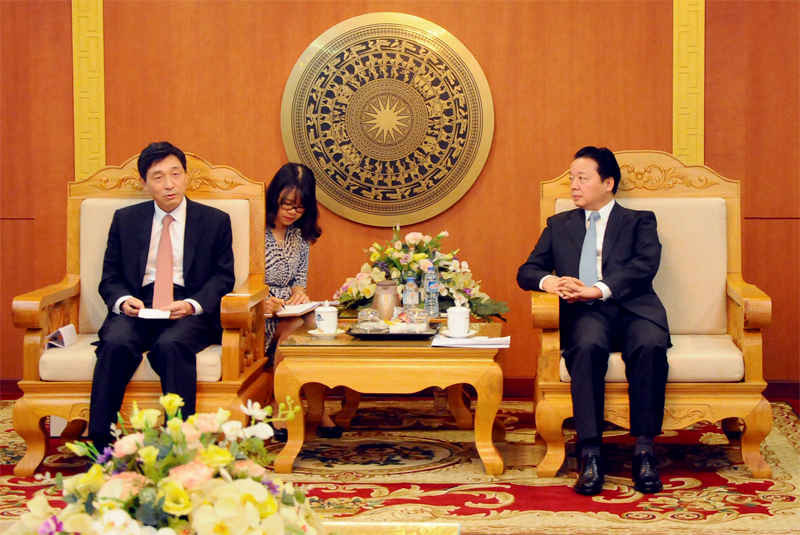Đại sứ đặc mệnh toàn quyền Hàn Quốc tại Việt Nam Lee Hyuk