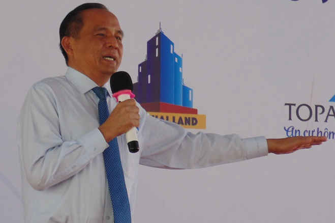 Ông Lê Hoàng Châu- Chủ tịch Hiệp hội BĐS Thành phố HCM (HoREA): “Bất cập lớn nhất hiện nay đối với các doanh nghiệp hoạt động trong lĩnh vực BĐS so với các ngành nghề khác là việc bù trừ thu nhập từ hoạt động kinh doanh BĐS với thu nhập khác chỉ diễn ra một chiều”.