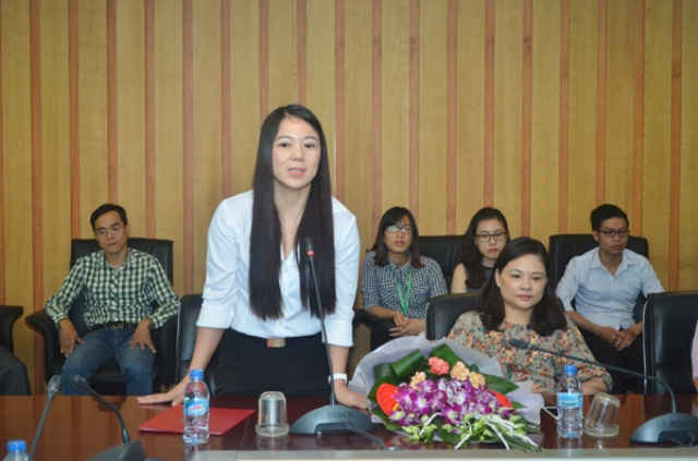 Bà Trần Thị Minh Hương phát biểu tại buổi lễ 
