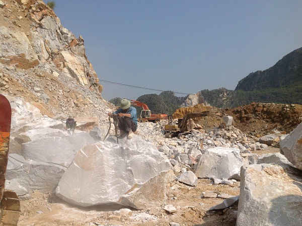 Mỏ đá của Công ty Tân Sơn ( Vĩnh Lộc) sau khi đưa về trạng thái an toàn đã sản xuất trở lại